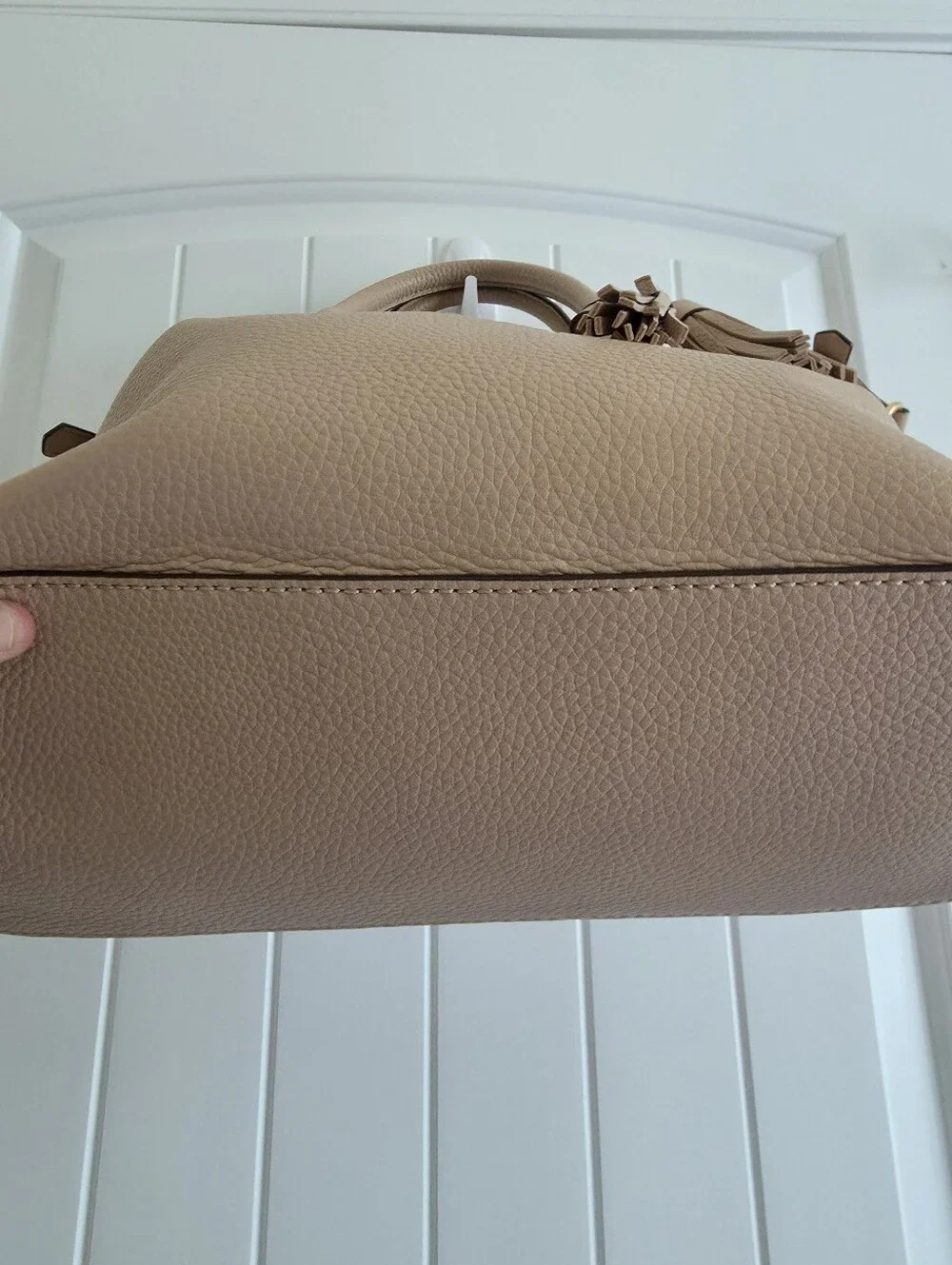 EUC Tory Burch McGraw Pebbled Satchel Top Handle Zip Tassel Gold Hardware